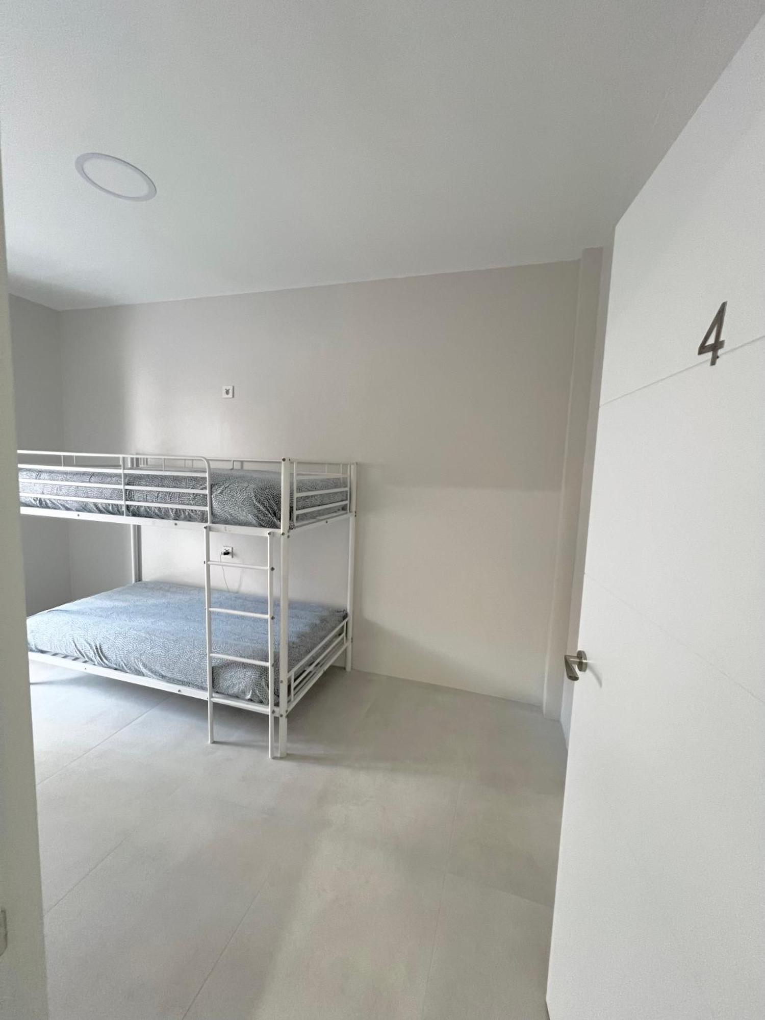Hostel Oasis Madrid Kültér fotó