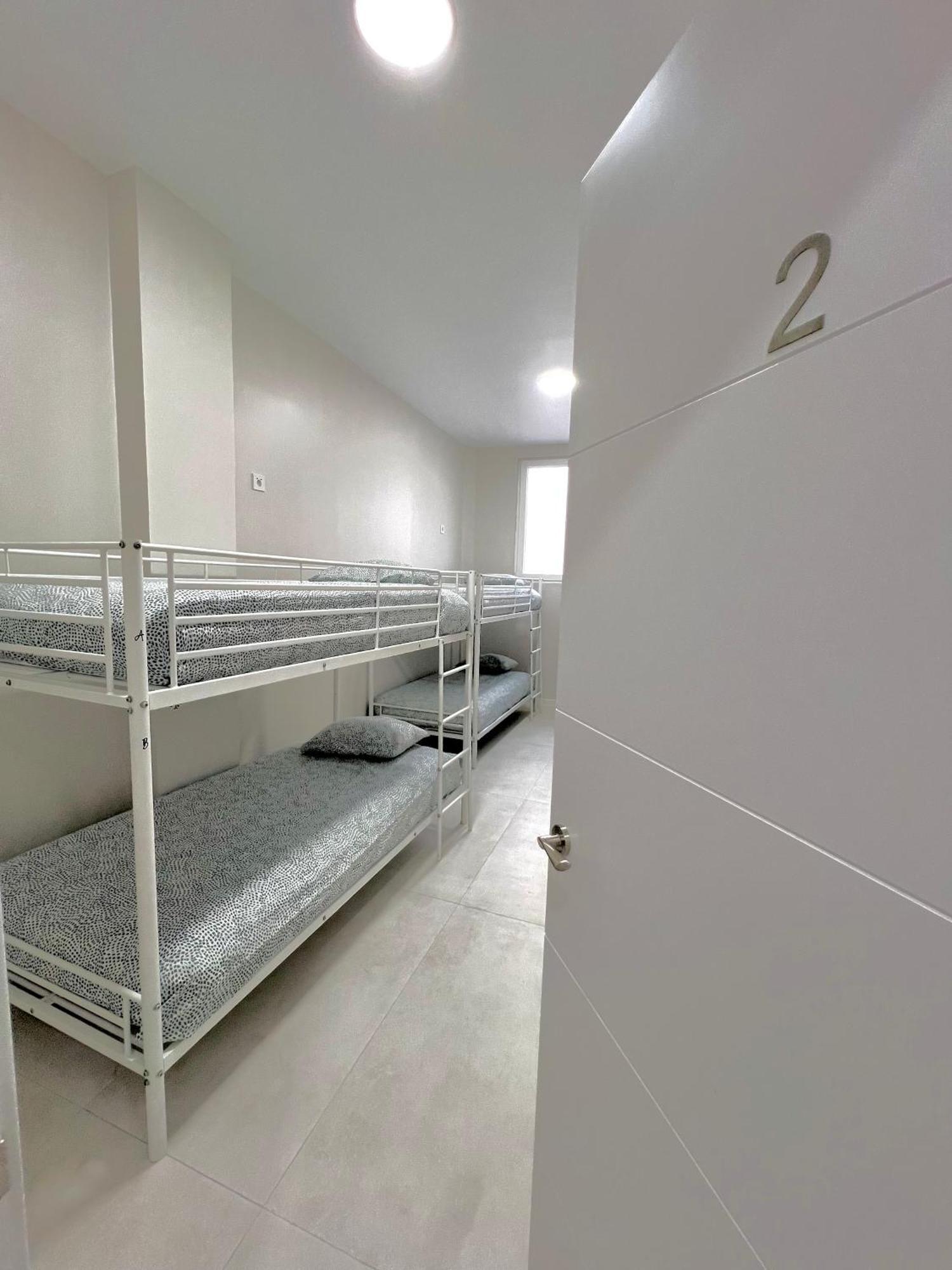 Hostel Oasis Madrid Kültér fotó