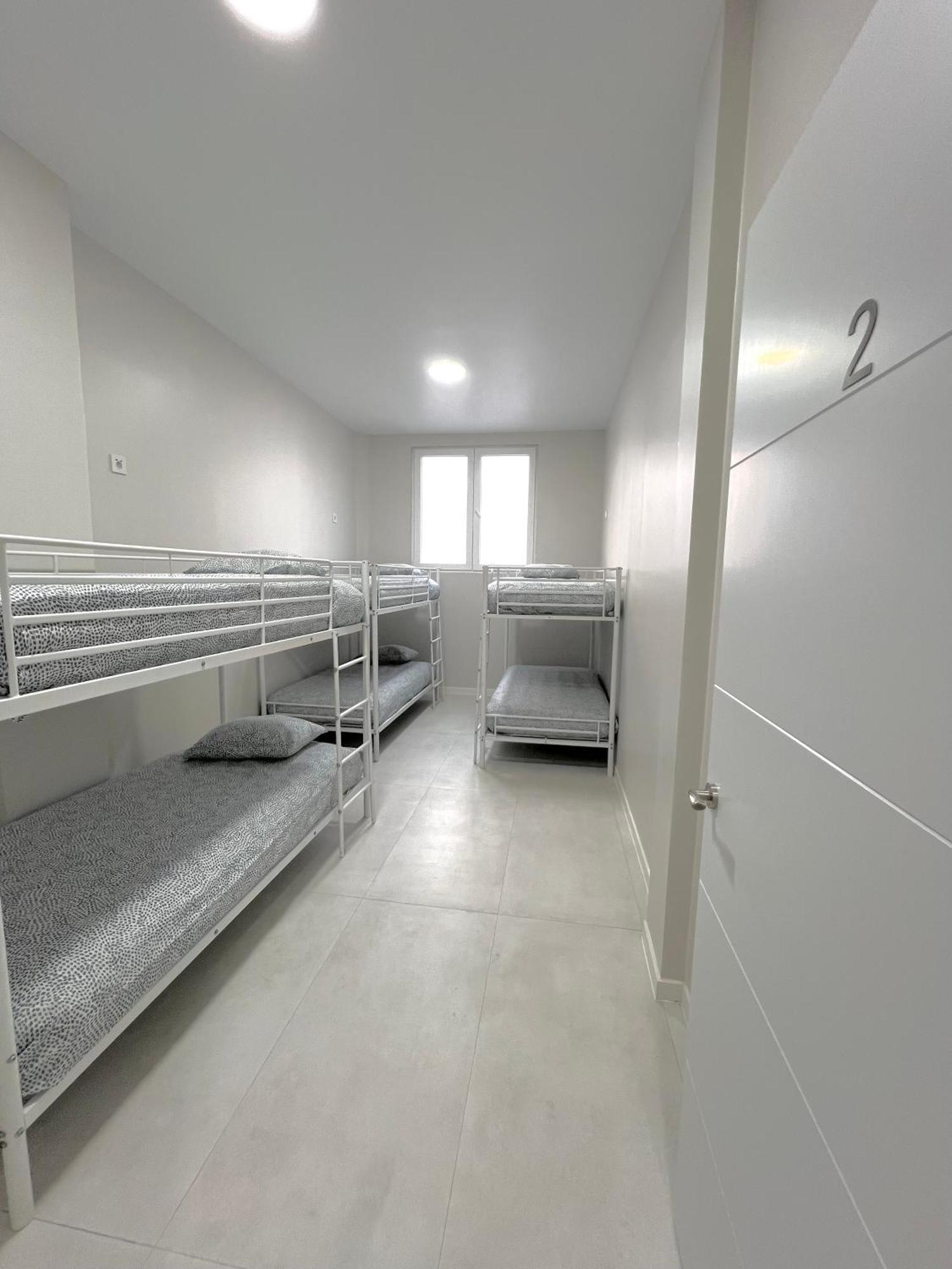 Hostel Oasis Madrid Kültér fotó