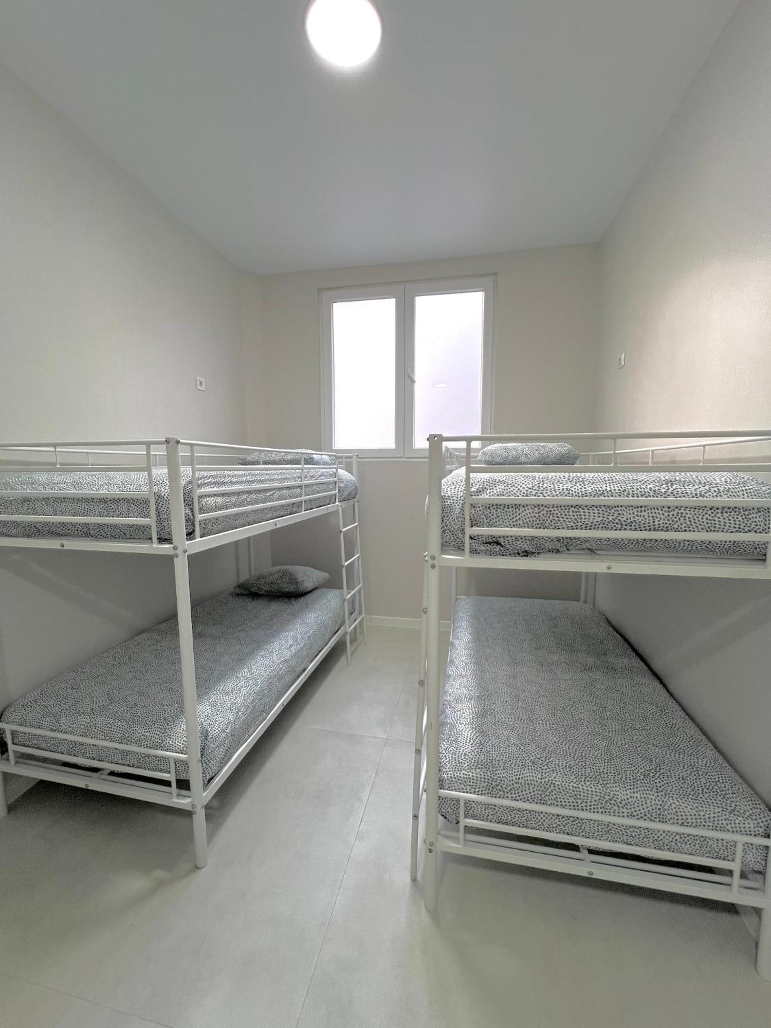 Hostel Oasis Madrid Kültér fotó